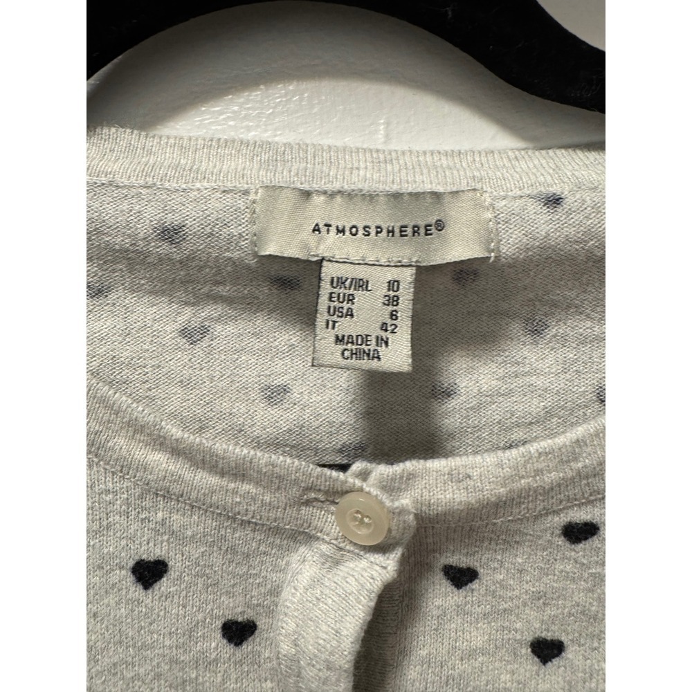 Atmosphere Womens Gray Heart Print Button Front Cardigan Sweater Size 6 Small - Picture 3 of 3